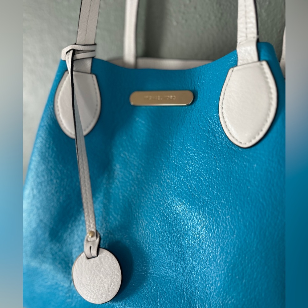 MICHAEL KORS Mae Large Reversible Tote Bag | Shoulder Bag Carry-On - Picture 8 of 16